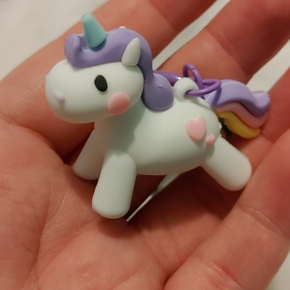 Unicorn Keychain - Picture 2 of 3